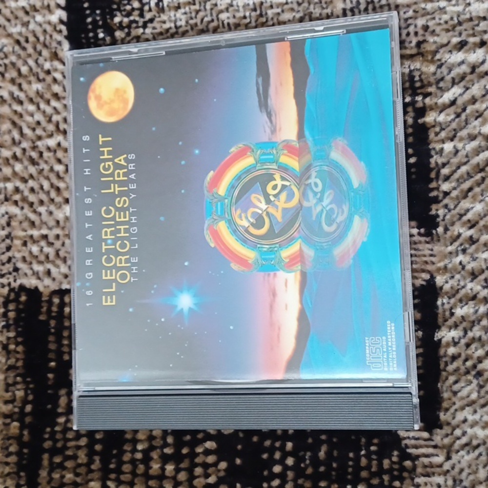 4/$80 Electric Light Orchestra "The Light Years" (16 Greatest Hits) - CD